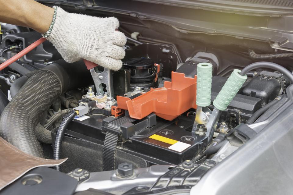 مشکلات باطری خودرو